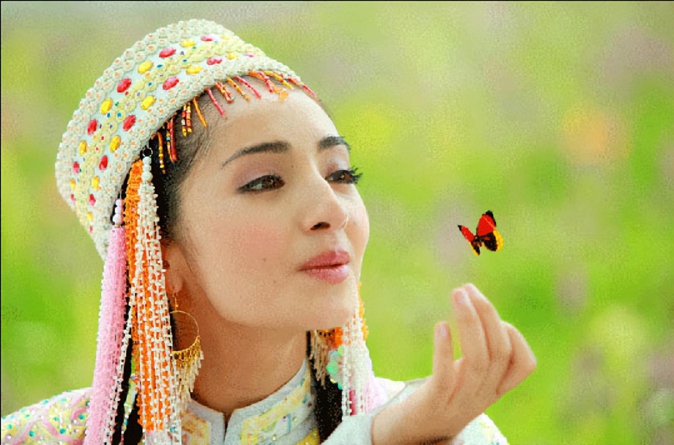 维吾尔族传统服装 - 堆糖，美图壁纸兴趣社区